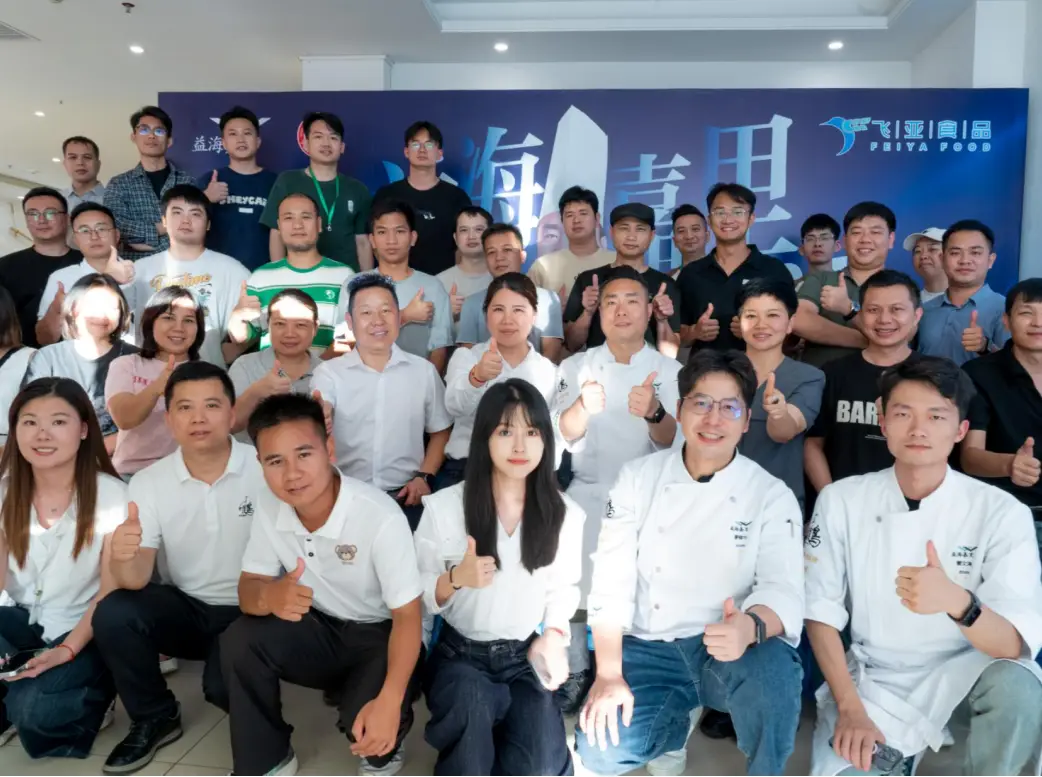大师进校园 || 与冠军同行！鲁胚
