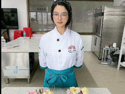 这一夜，这30位年轻人向14亿国人